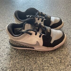 Pre-School Kids Nike Air Jordan Legacy 312 Low